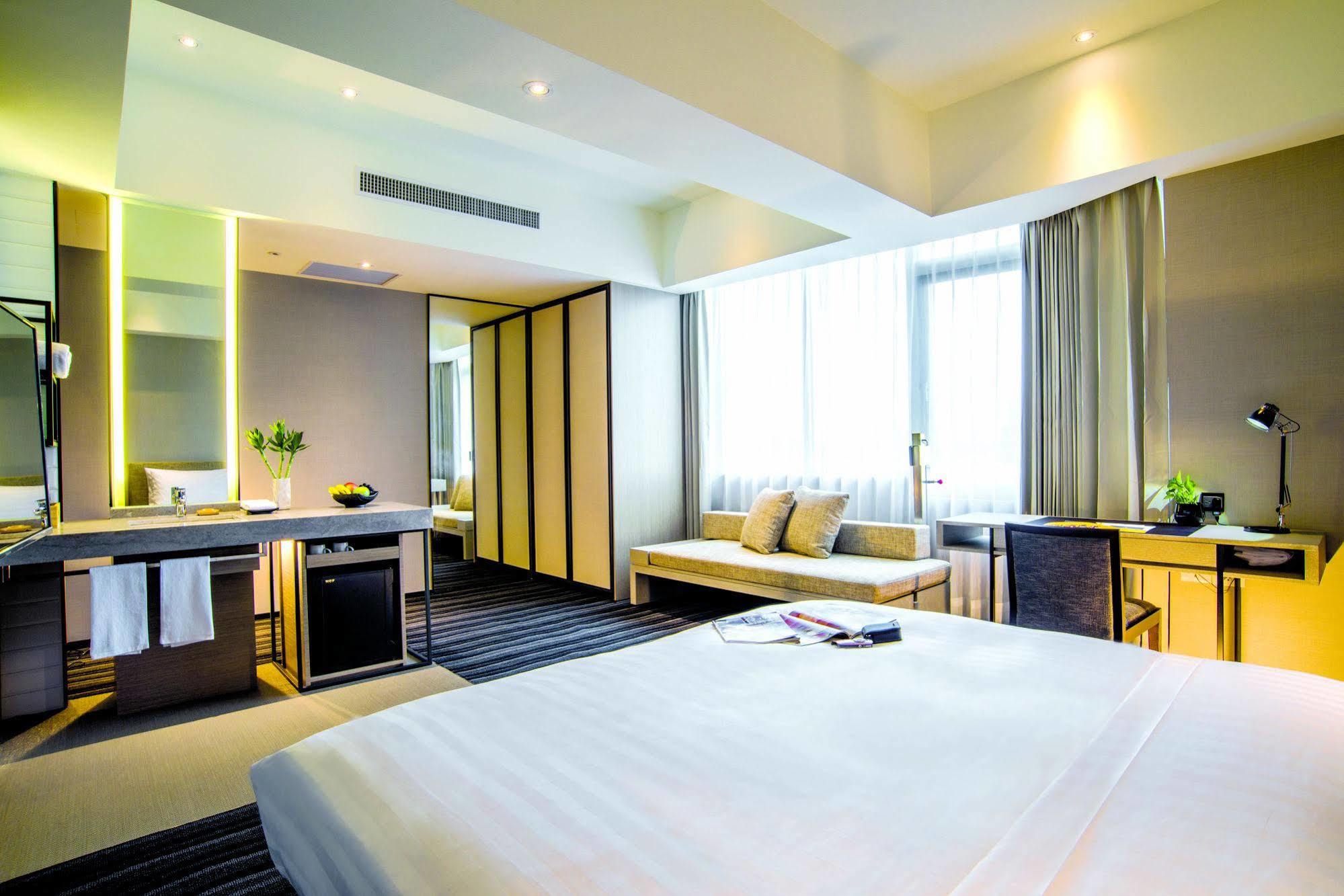 Changyu Hotel Tainan Eksteriør billede